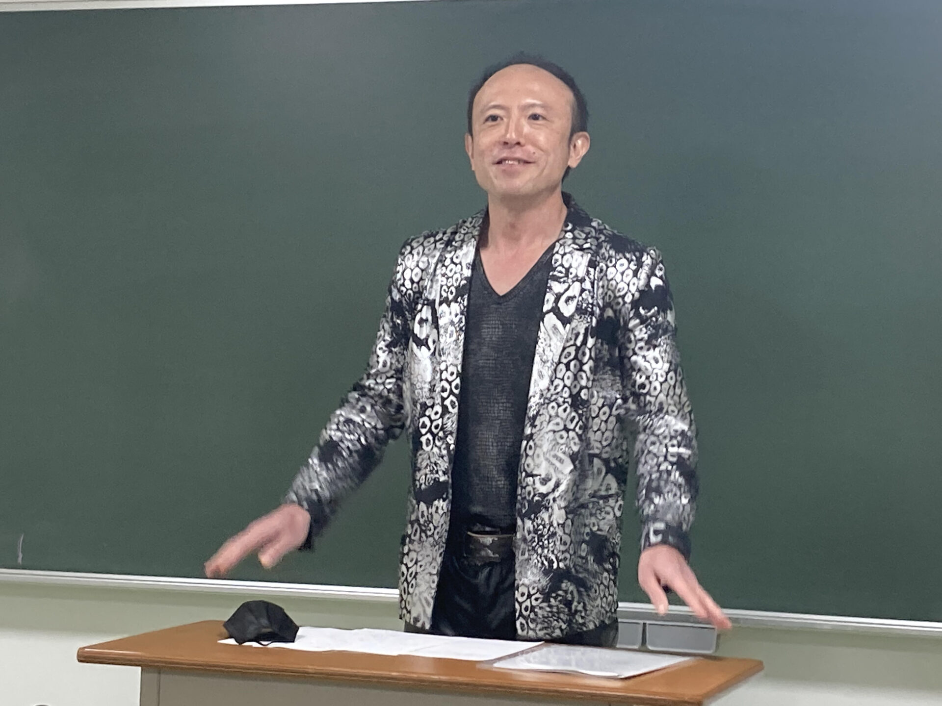オンライン学習塾なら有名予備校講師を独占できる【ドクセン塾】 オンライン学習塾なら有名予備校講師を独占できる【ドクセン塾】